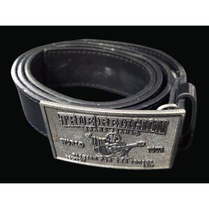 True Religion Mens Black Leather Belt With Engraved Metal Buckle T04 P